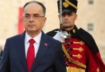 Pashkët ortodokse, Begaj uron besimtarët: U përhaptë kudo drita e pranisë së Zotit dhe ndriçoftë jetën tuaj