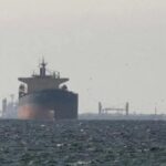 Media: Teherani nuk do të lejojë më shumë se 15 anije të kalojnë nëpër Ngushticën e Hormuzit