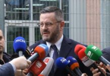 Gjyqi për dosjen Veliaj/ Ndreca: Të nxirret nga kafazi, duam të gjithë fashikujt e dixhitalizuar të dosjes