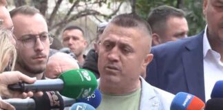 ‘Humbëm nga grupi mafioz i Bylykbashit’, demokrati-Berishës: Kam qenë 33 vite ushtari jot, por sot mbështes Salianjin…jeni bërë si partia e Enverit