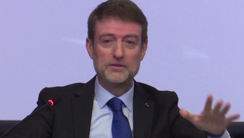 Negociatat me BE  kryeministri Rama në bashkëbisedim me të rinjtë  Ministri Hoxha  Procesi na takon të gjithëve  ju duhet të kontribuoni 