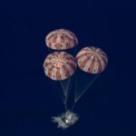 ‘Artemis II’ kthehet në Tokë pas misionit historik përreth Hënës! Kapsula Orion hyri në atmosferë me shpejtësi 39 mijë km/orë