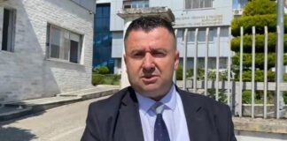 Lajmi i rremë se kryebashkiaku Golemi dhe 15 punonjës janë me SIDA, Bashkia Gjirokastër kallëzon penalisht gazetarin Emin Kokalarin