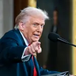 Trump paralajmëron Iranin: Anijet tona po ngarkohen me municione nëse dështojnë negociatat