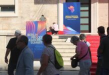 “Veto” e BE, pse po kthehet në një barut të lagur politik?