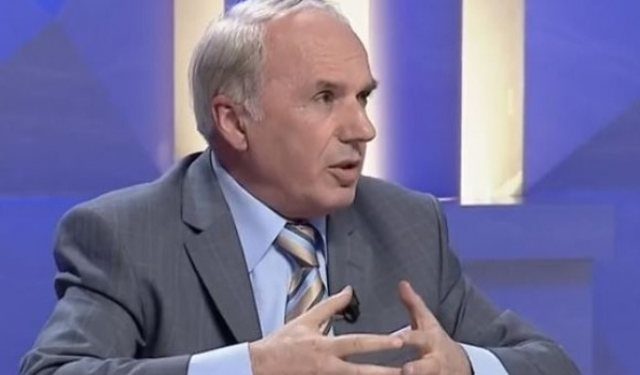 PD i humb zgjedhjet në Tiranë  në seli  në zyrën e Kryetarit