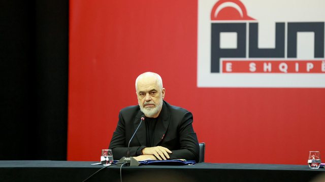 Rama detyrë kryebashkiakëve  Hapni zyra për lehtësimin e legalizimeve për qytetarët