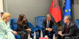 “Nuk jemi vetëm numra”/ Pas debatit në Samitin e Diasporës Balla pret në Kuvend juristen Eva Baçi, çfarë u diskutua