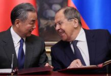 ‘Situata po del jashtë kontrollit’, Kina i kërkon bashkëpunim Rusisë për të ndalur luftën në Iran