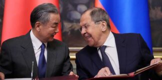 ‘Situata po del jashtë kontrollit’, Kina i kërkon bashkëpunim Rusisë për të ndalur luftën në Iran