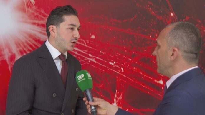 -800-0-0c11a5afbc77444b910811ba1bac3c12