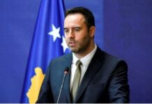 Glauk Konjufca i gatshëm të tërhiqet nga gara për president të Kosovës