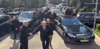 Dështimi i protestave vijon, Berisha i ‘shtrin dorën’ partive të tjera opozitare: Është koha të jemi së bashku