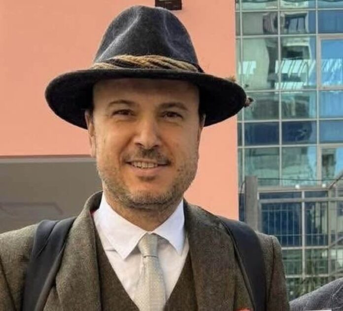 -800-0-1775031991ximg-3587-551