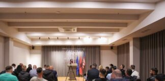 Revoltë e hapur në Elbasan! Demokratët kundër Berishës, Nokës dhe Himçit pas përjashtimit të Alesia Balliut dhe Rudina Allës