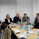 Dash Sula dhe Blerina Gjylameti mbikëqyrin në terren procedurat e inspektimit në qarkun Shkodër