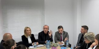 Dash Sula dhe Blerina Gjylameti mbikëqyrin në terren procedurat e inspektimit në qarkun Shkodër