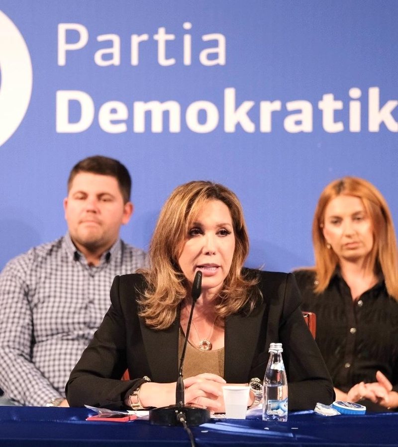 Evi Kokalari  Shkëlzen  ti dhe Argita pse dilni në protestë  Ju jeni arsyeja pse opozita është ende e kapur