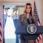 Çfarë dreqin po mendon Melania Trump?