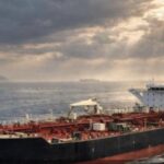 Kina sfidon bllokadën e SHBA-së, çisterna e naftës kalon Ngushticën e Hormuzit