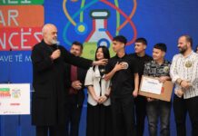 Finalja e Festivalit Kombëtar të Shkencës, fitues gjimnazi “Zhani Ciko”, Patos me projektin “Parku Inteligjent i Bletëve”