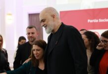 “Qeveria ka rritur rrogat, paguan për vjetërsi në punë” – Rama: Jemi vetëm në rrugëtimin europian, të tjerët ngatërrojnë interesin kombëtar