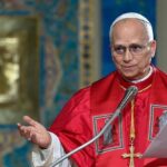 Papa Leo XIV: Bota po shkatërrohet nga “një grusht tiranësh”