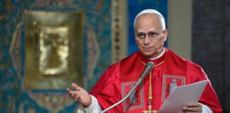 Papa Leo XIV: Bota po shkatërrohet nga “një grusht tiranësh”