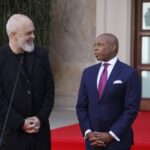 Ish-kryebashkiaku i New York Eric Adams merr shtetësinë shqiptare