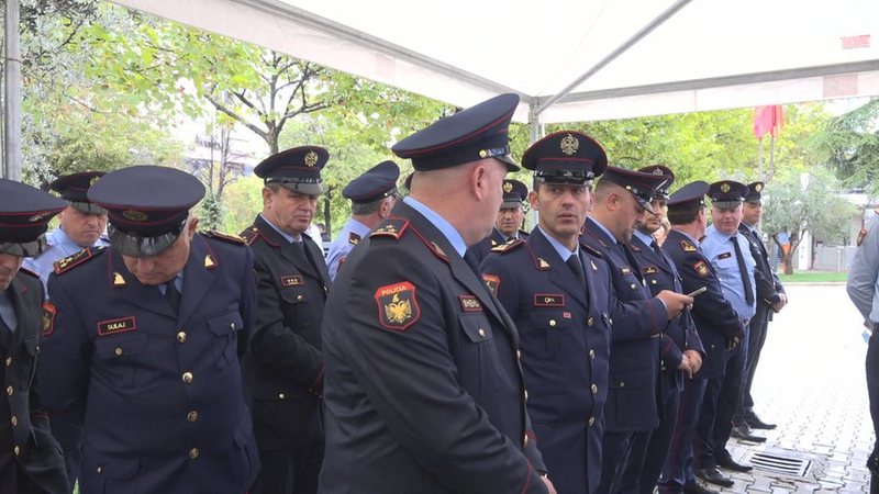 Vijojnë lëvizjet në radhët e Policisë  vetëm të mërkurën Hita firmosi rreth 40 ndryshime