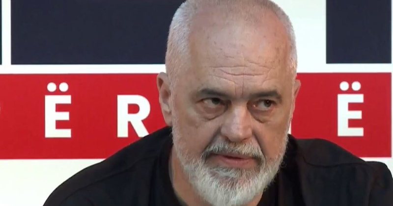  Jemi bërë shumë të fortë për të qenë të pranueshëm nga të tjerët 