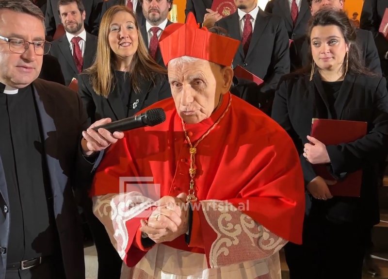 70 vite në shërbim të fesë  kardinali Ernest Simoni nderohet me koncert në Katedralen e Shkodrës