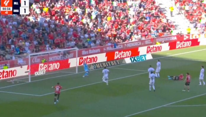 -800-0-d33f2258031725c4f20df87b924acc99