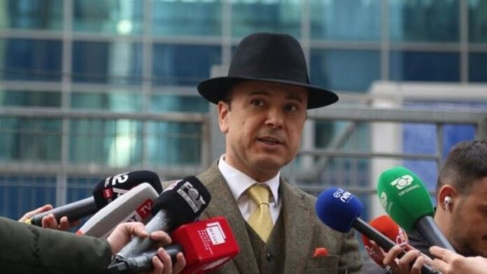 800-450-1751268661x1709623734x640-0-1709553255xjamarber-mallteziiijpg-934-748-685