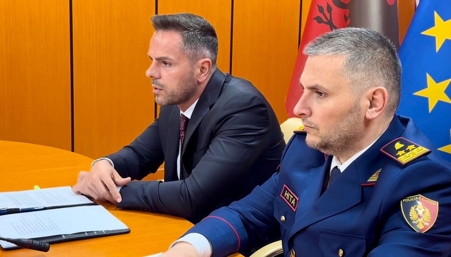 lirimi-i-hapesirave-ne-rruget-kombetare-dhe-korridoret-e-gjelbra-kryepolici-hita-takon-drejtorin-e-arrsh