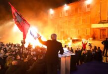 PD PROTESTON! 3 orë leje-Tubimi do të fillojë para Kryeministrisë, Policia merr masat