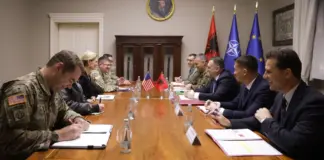 Gjenerali amerikan takohet me ministrin e mbrojtjes, Ambasada e SHBA: Shqipëria ka bërë progres mbresëlënës në mbrojtjen kibernetik