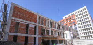 Shkolla e re 9-vjeçare në Astir do jetë gati për vitin e ri shkollor, Anuela Ristani: Do të akomodohen 1,000 nxënës dhe dy klasa për parashkollorët