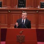Balla i përvishet Shehajt në Kuvend: “Gënjen për tregun e karburanteve” Balla: Emërimi i ambasadorit të ri amerikan, dëshmi e partneritetit të fortë me SHBA