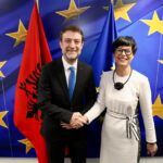 Bruksel / Hoxha takim me Komisioneren Kos: Perspektiva evropiane e Shqipërisë e ndërtuar mbi rezultate konkrete, standardet e BE – prioriteti ynë i përditshëm