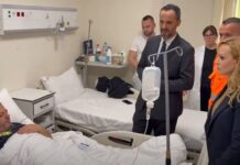 Zjarri tek kompleksi pranë QSUT-së/ Lamallari viziton në spital të lënduarit: Bëmë gjithçka për të mos patur pasoja në jetë