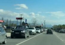 Emigrantët kthehen në vendlindje për Pashkët/ Trafik i rënduar në akset Lezhë-Laç e Lezhë-Shkodër
