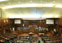 Kosova shkon në zgjedhje. Kuvendi shpërndahet pas dështimit për zgjedhjen e Presidentit