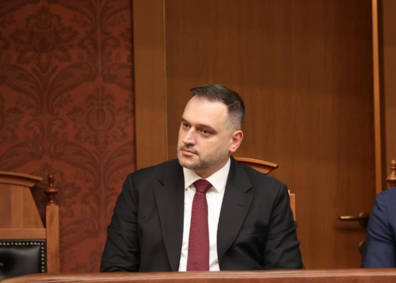 Paralajmërimi i Ambasadës Amerikane  ministri Nufi  Nuk ka vend për shqetësim