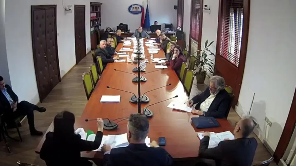 Rrëzohet nisma e PD për heqjen akcizës së gazit natyror në industrinë e prodhimit  ministria e Financave  Do sjellim ligj të ri në fund të vitit