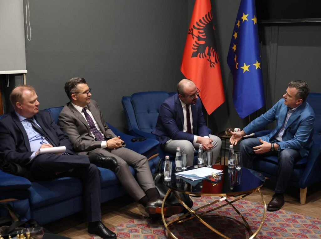 Balla takon bashkë raporterët për Shqipërinë në Asamblenë Parlamentare të Këshillit të Europës  Shqipëria mbetet e angazhuar në rrugën e reformave drejt integrimit në Bashkimin Europian