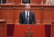 Lamallari sjell në Kuvend fjalët e ish-drejtorit të Policisë së Shtetit në kohën e PD: Skënder Hita, një nga emrat më të spikatur. Karrierë të ndërtuar me integritet