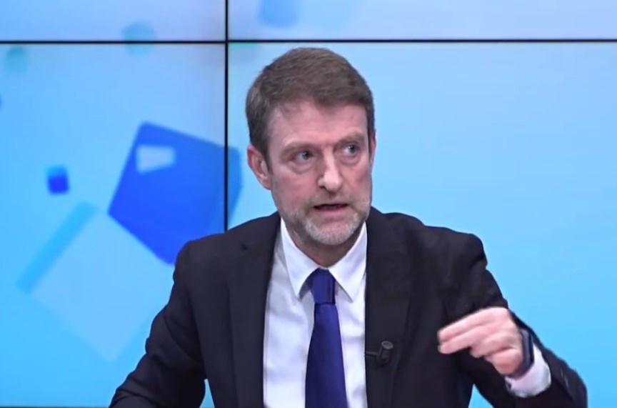 lajmi-i-fundit-u-tha-se-9-vende-kane-bllokuar-shqiperine-ne-be-flet-ministri-ferit-hoxha-nuk-ka-bllokim-ja-cfare-ka-ndodhur