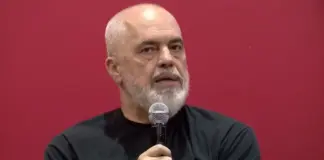 “A është e vërtetë që 9 vende kanë bllokuar Shqipërinë me veto?”/ Rama përgjigjet nga asambleja e PS në Durrës: Është barsoletë