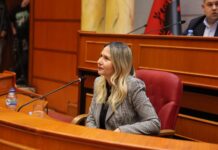 Zjarri në pallatin në Tiranë, Anuela Ristani siguron qytetarët: Çfarë ndodh nëse kompania falimenton para rindërtimit